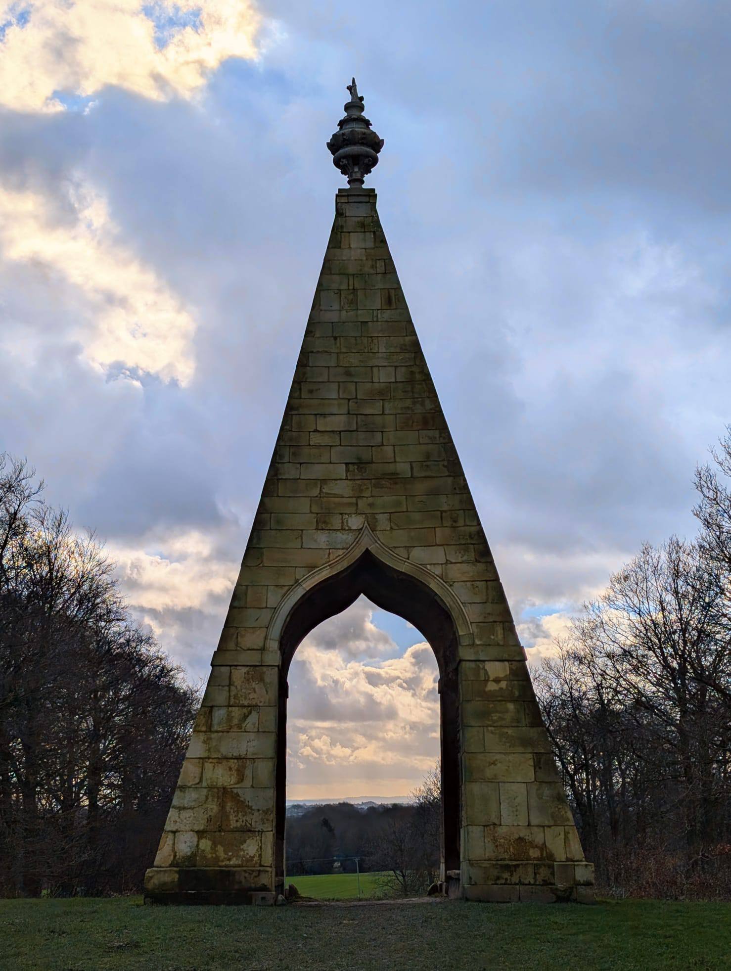 A closer-up view of the Needle's Eye in colour